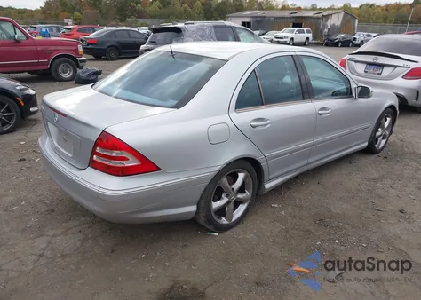 2006 Mercedes-Benz C 230 Sport из США, поврежденный, VIN WDBRF52H96A872751